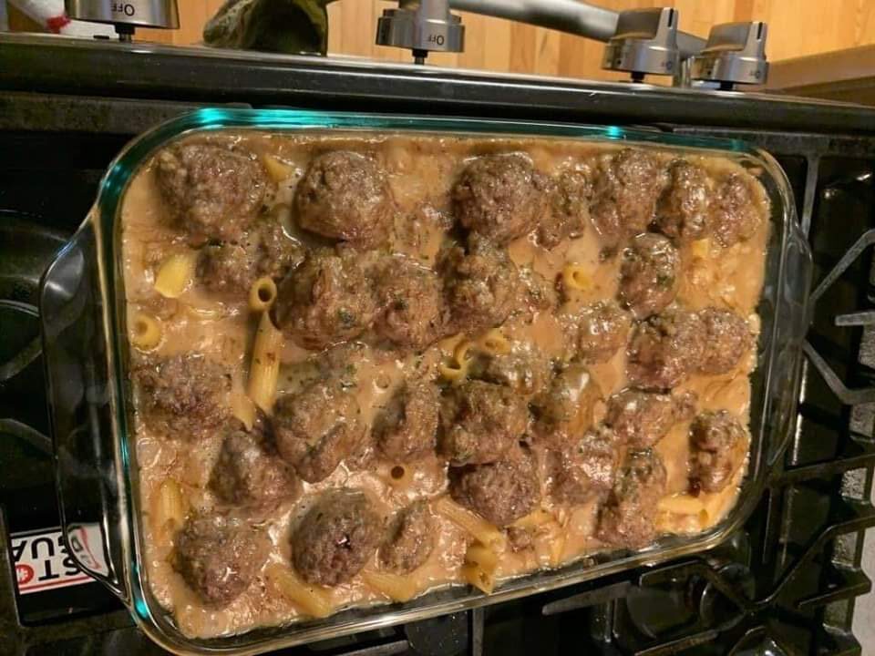 Swedish meatballs with noodles